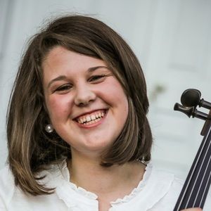 Meet your Posher, Caroline